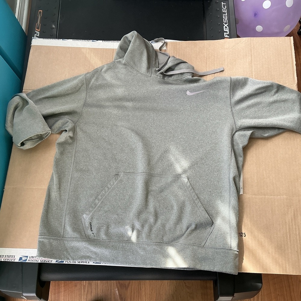 Nike Therma-fit Size Large